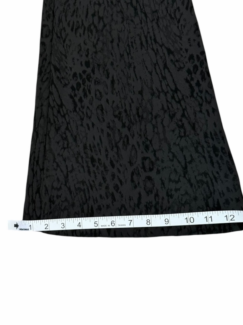 Alice + Olivia Black Animal Leopard Jacquard Flare Pants Size 6 - Picture 13 of 15